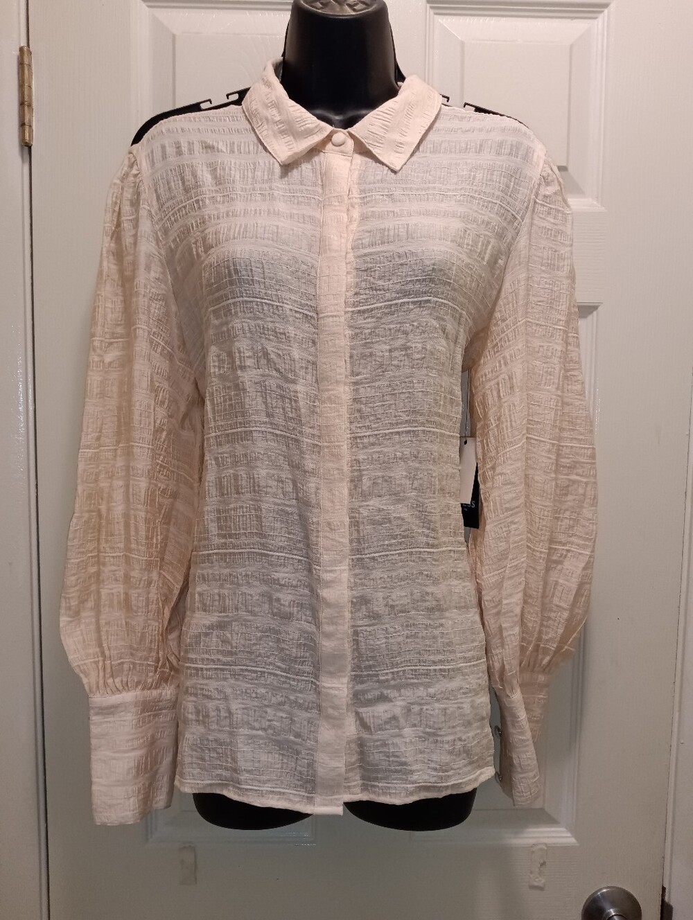 NWT Guess Light Peach Women's Button-Front Textured Blouse